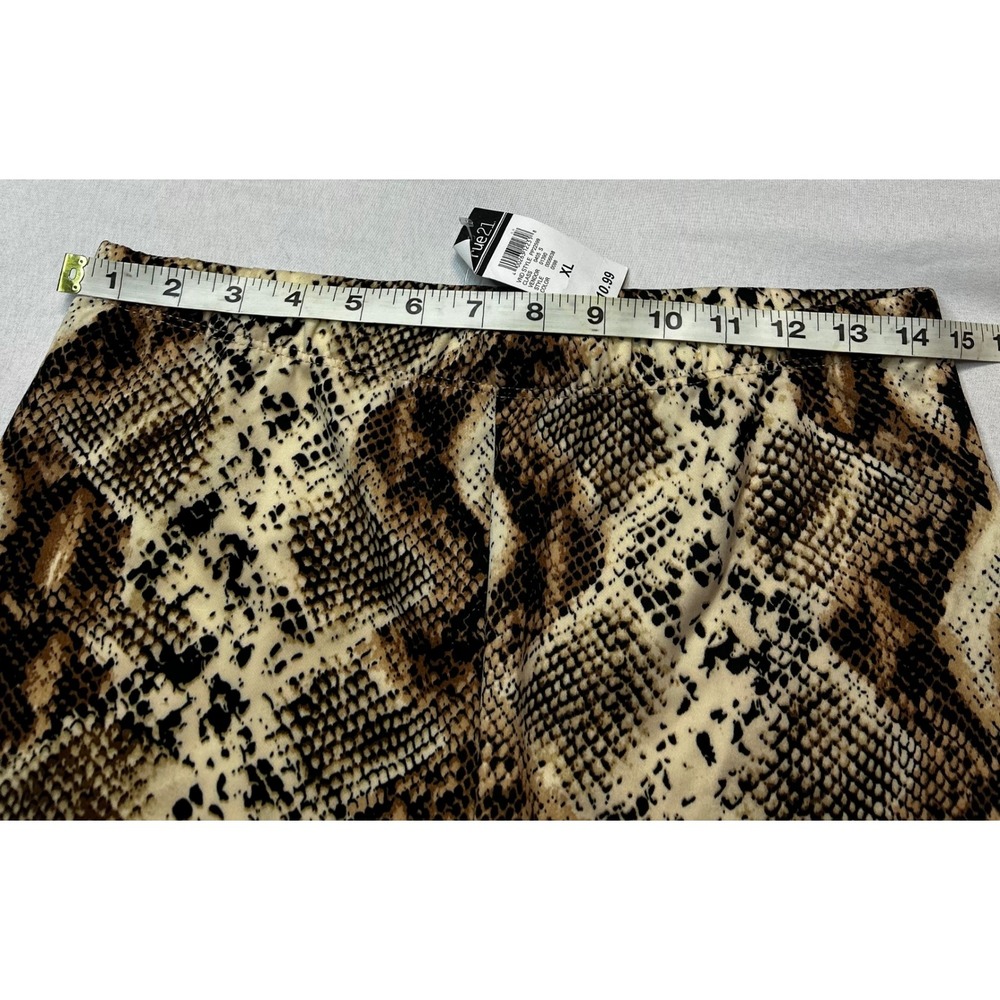 Rue21 Womens XL Snakeskin Print Biker Shorts Brown Tan Animal Print Athleisure - Picture 2 of 6